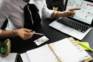 Why Businesses Need Better Data to Reach Estate Agents in 2025